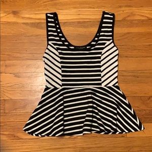Green Envelope Peplum Tank Black/White Size Medium